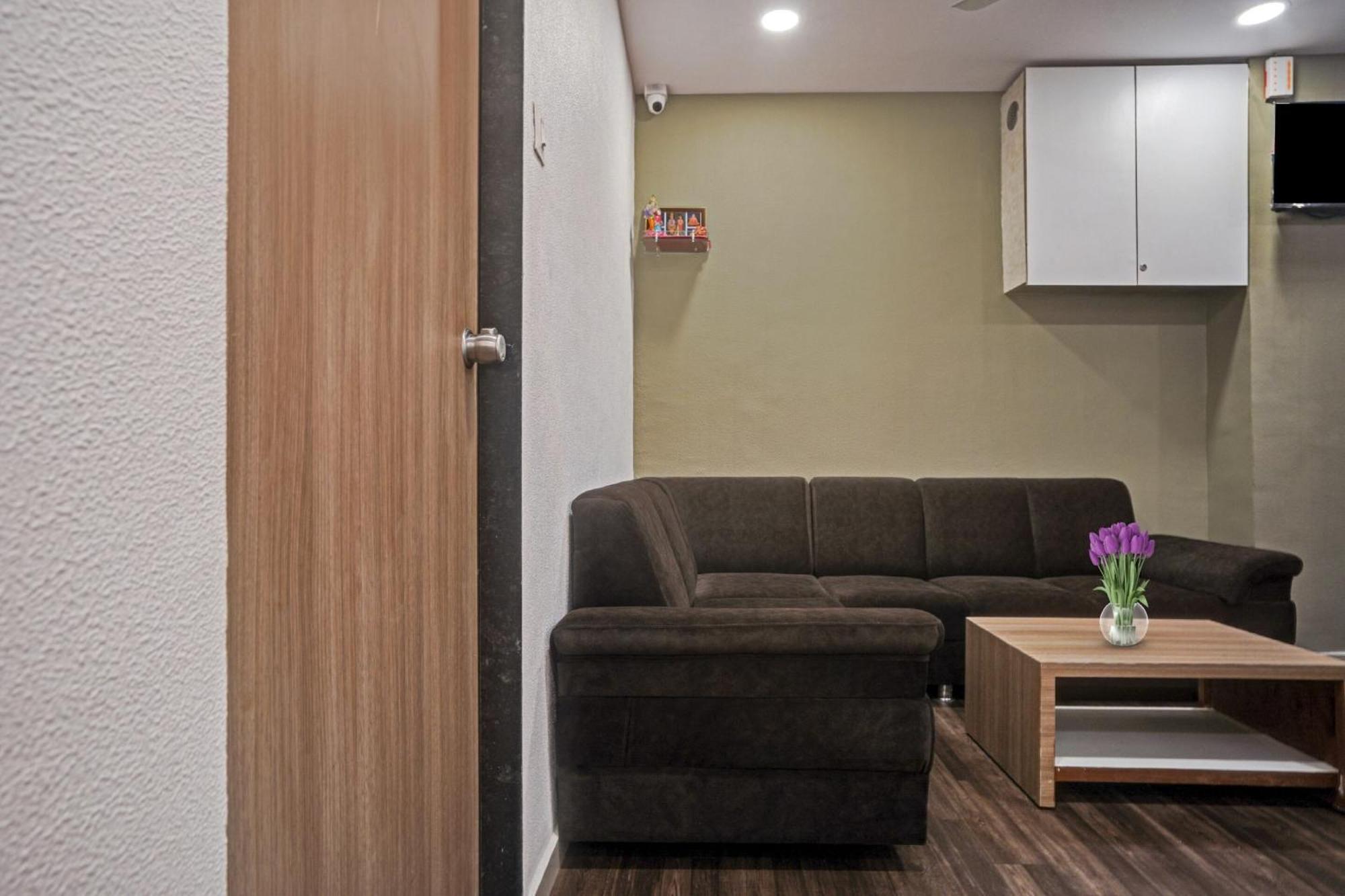 Hotel O Infinity Szúrat Kültér fotó