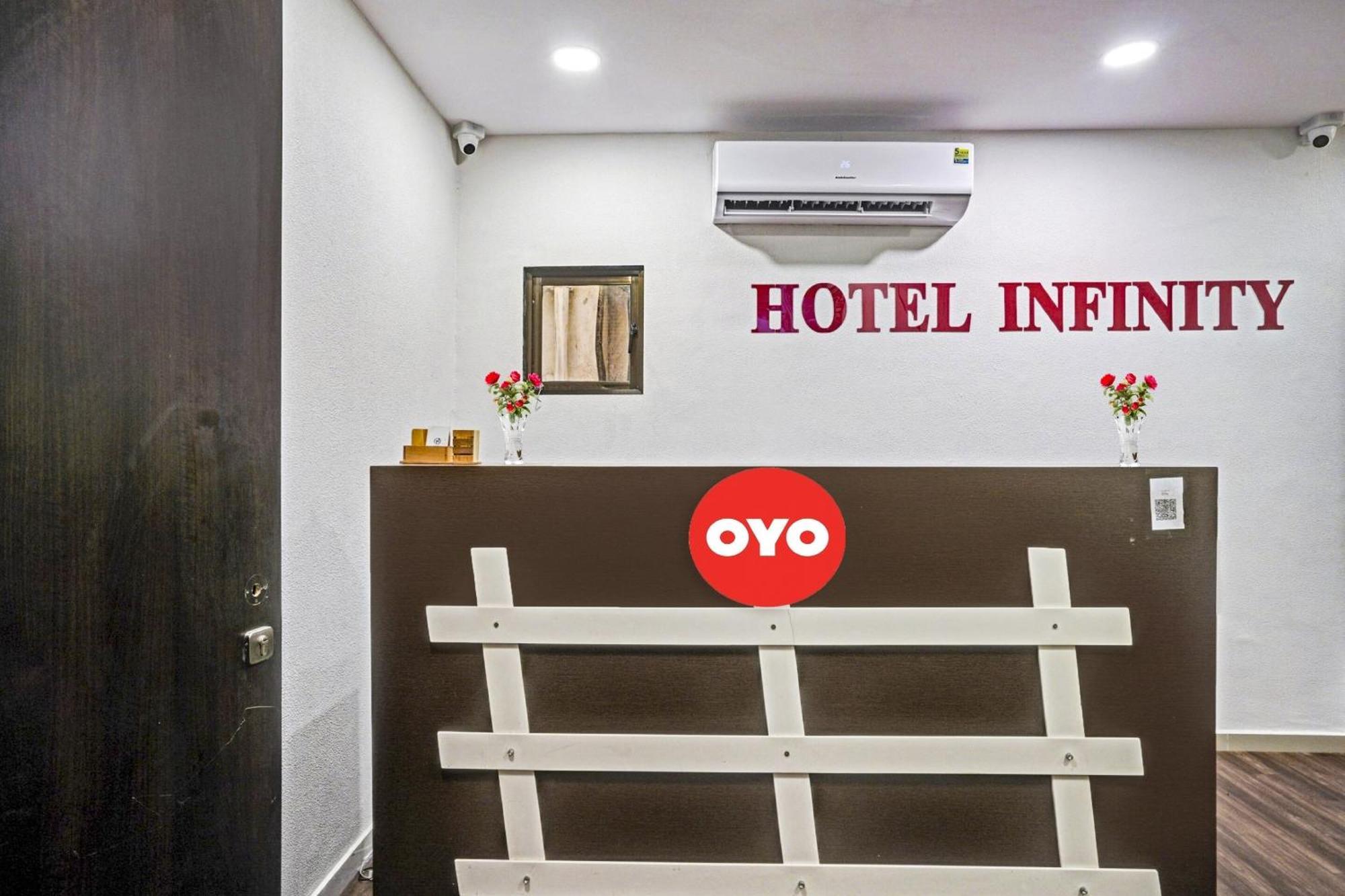 Hotel O Infinity Szúrat Kültér fotó