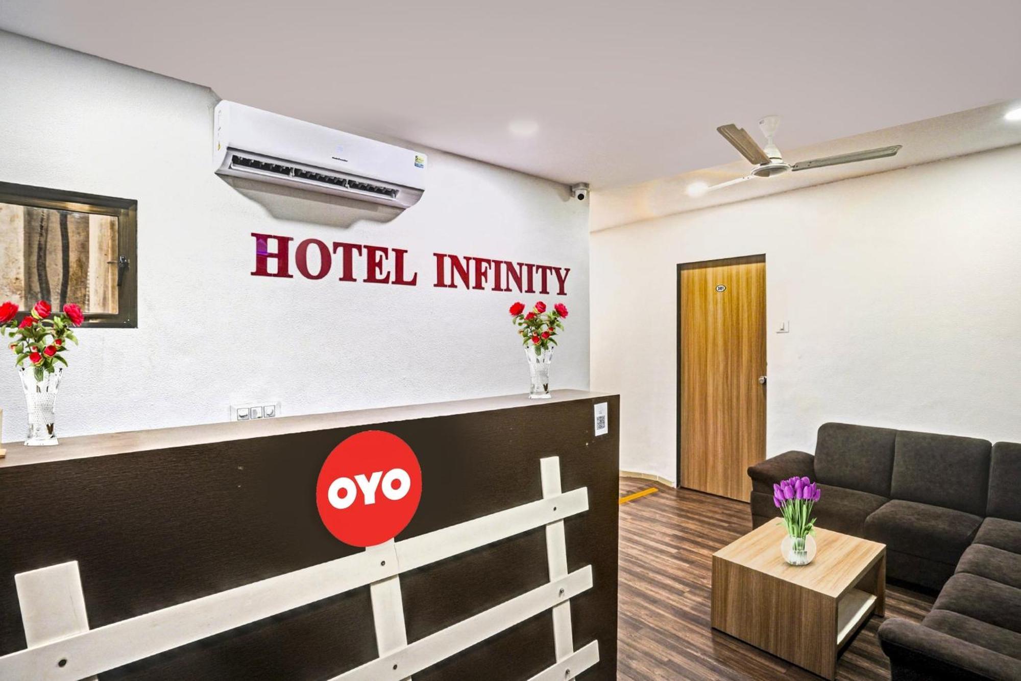 Hotel O Infinity Szúrat Kültér fotó